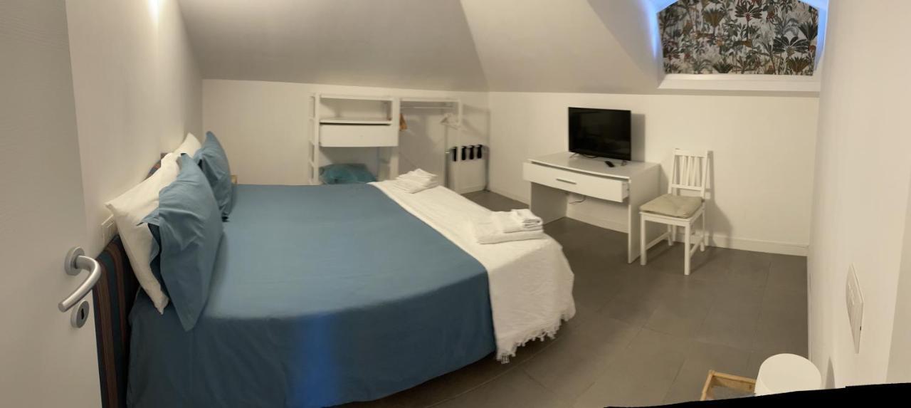Guesthouse Villa Jung Bordighera Exteriör bild