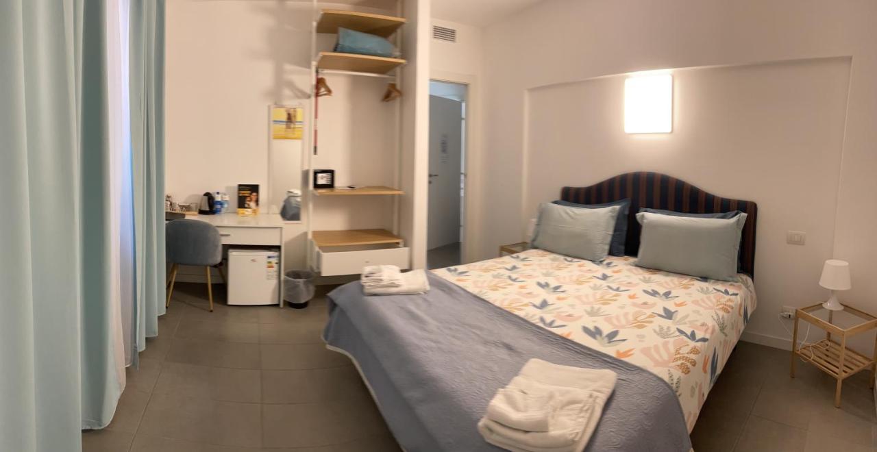 Guesthouse Villa Jung Bordighera Exteriör bild