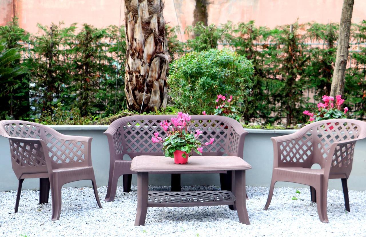 Guesthouse Villa Jung Bordighera Exteriör bild